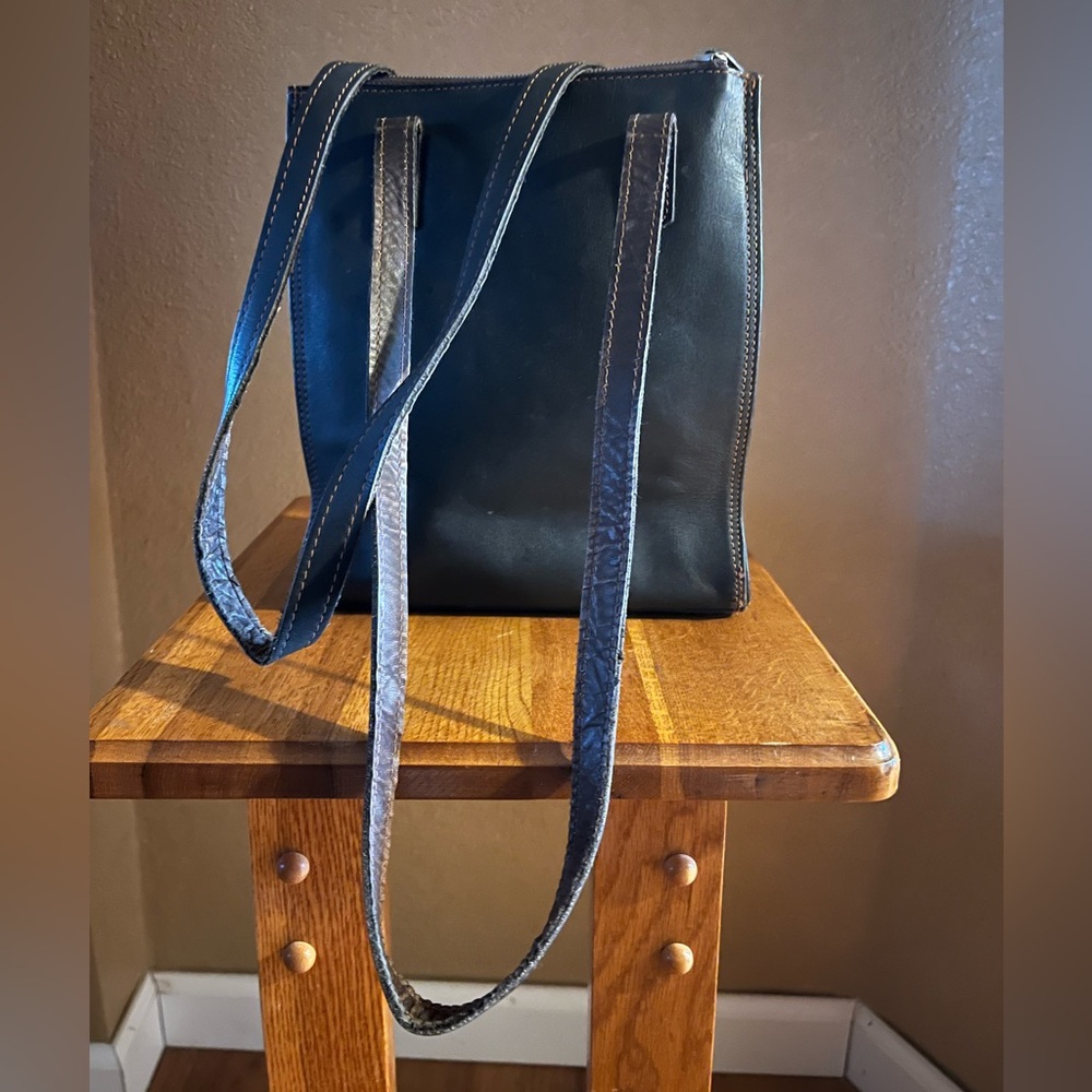 Vintage American West Leather Purse with Patriotic Theme. - Picture 2 of 9